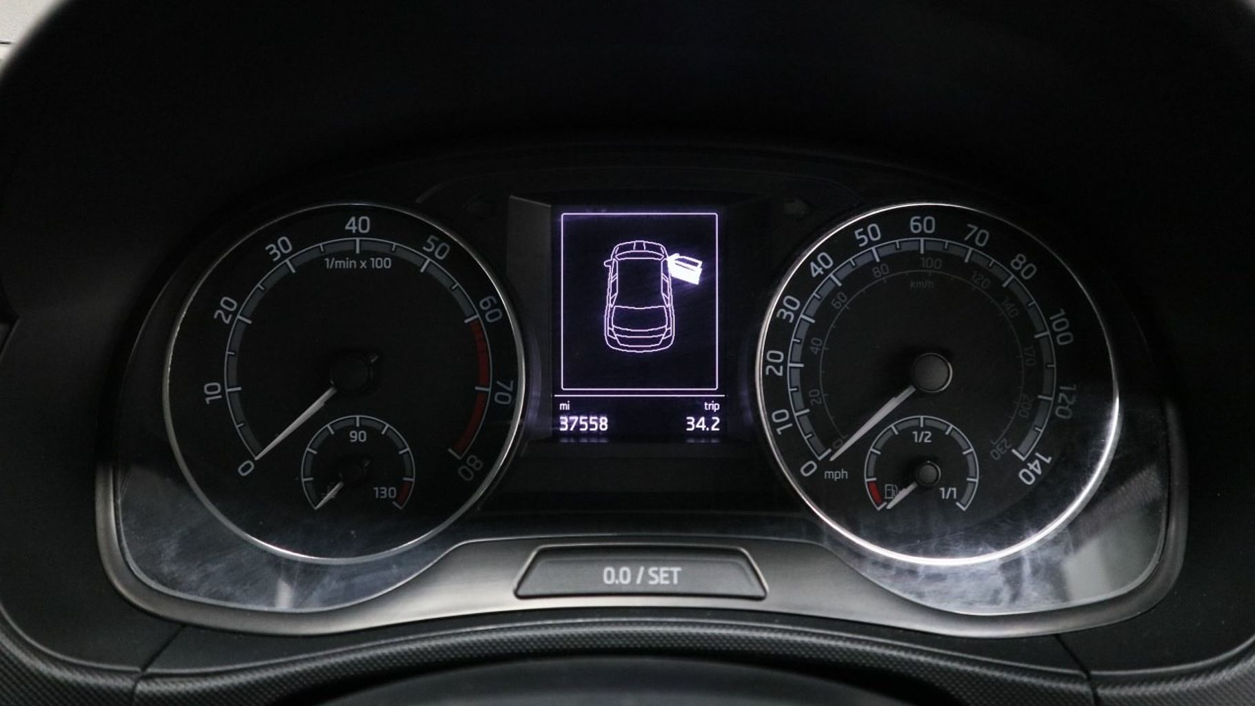SKODA Fabia 1.0 TSI (95ps) SE DSG 5-Dr Hatchback