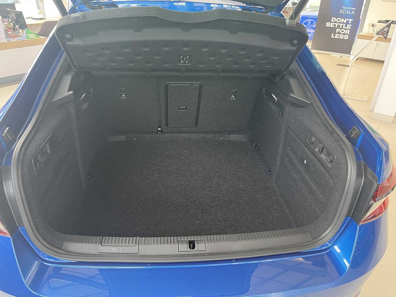 SKODA Superb 2.0 Tsi 190ps DSG SportLine Plus Hatchback