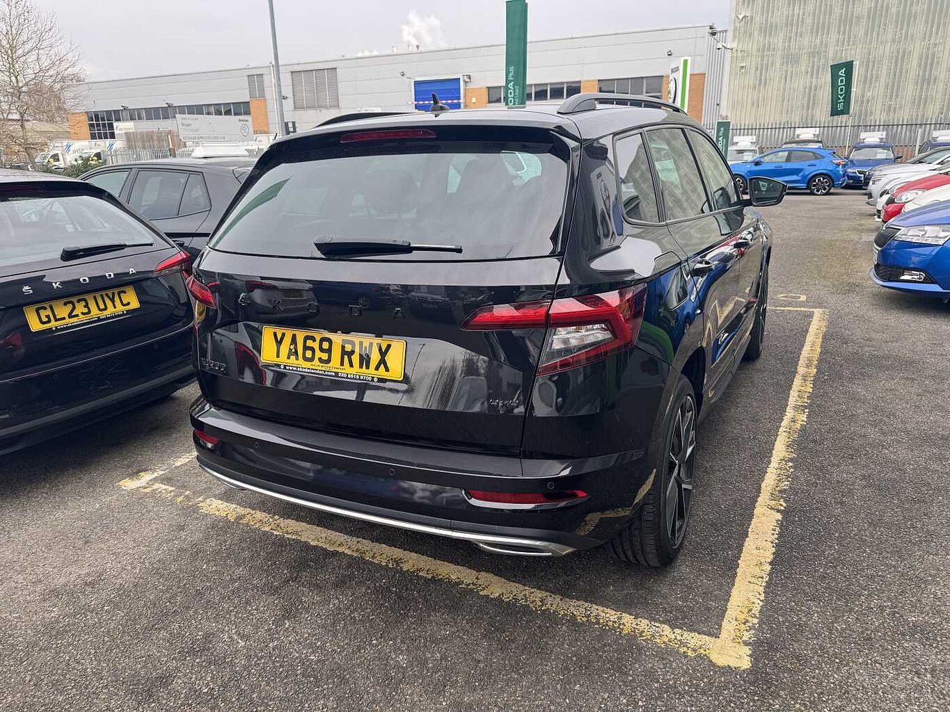 SKODA Karoq SUV 2.0 TSI (190ps) 4X4 SportLine DSG