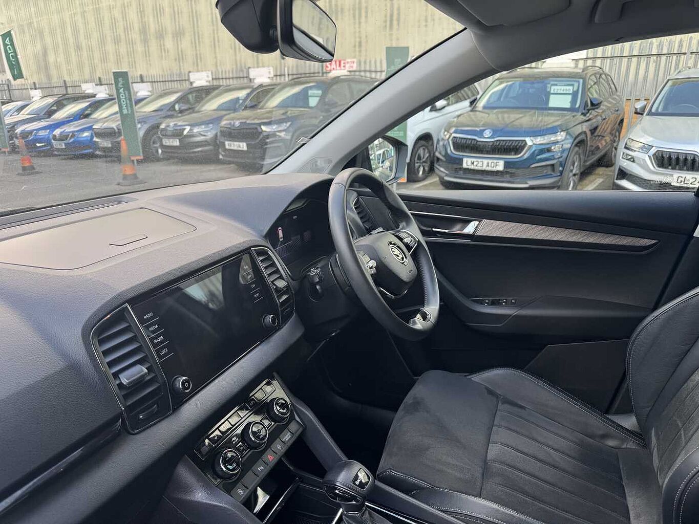 SKODA Karoq SUV 1.5 TSI (150ps) SE L ACT DSG
