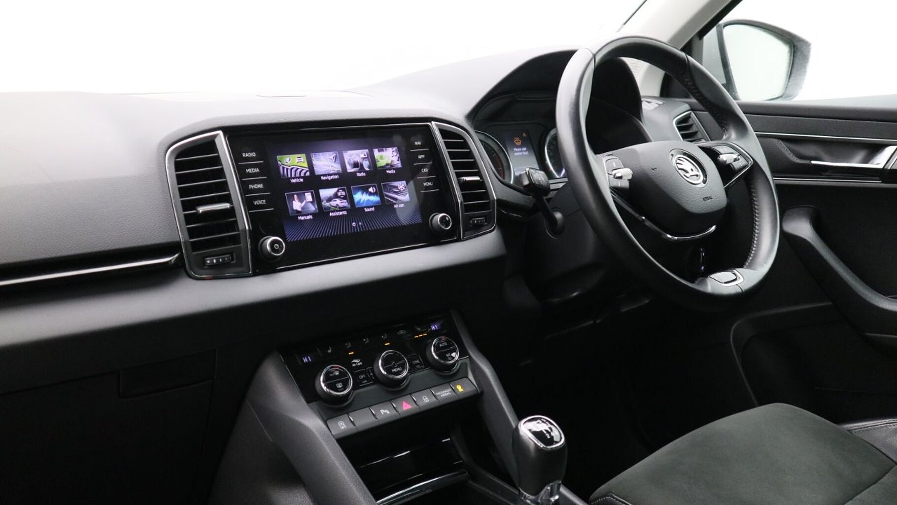 SKODA Karoq SUV 1.0 TSI (110ps) SE L