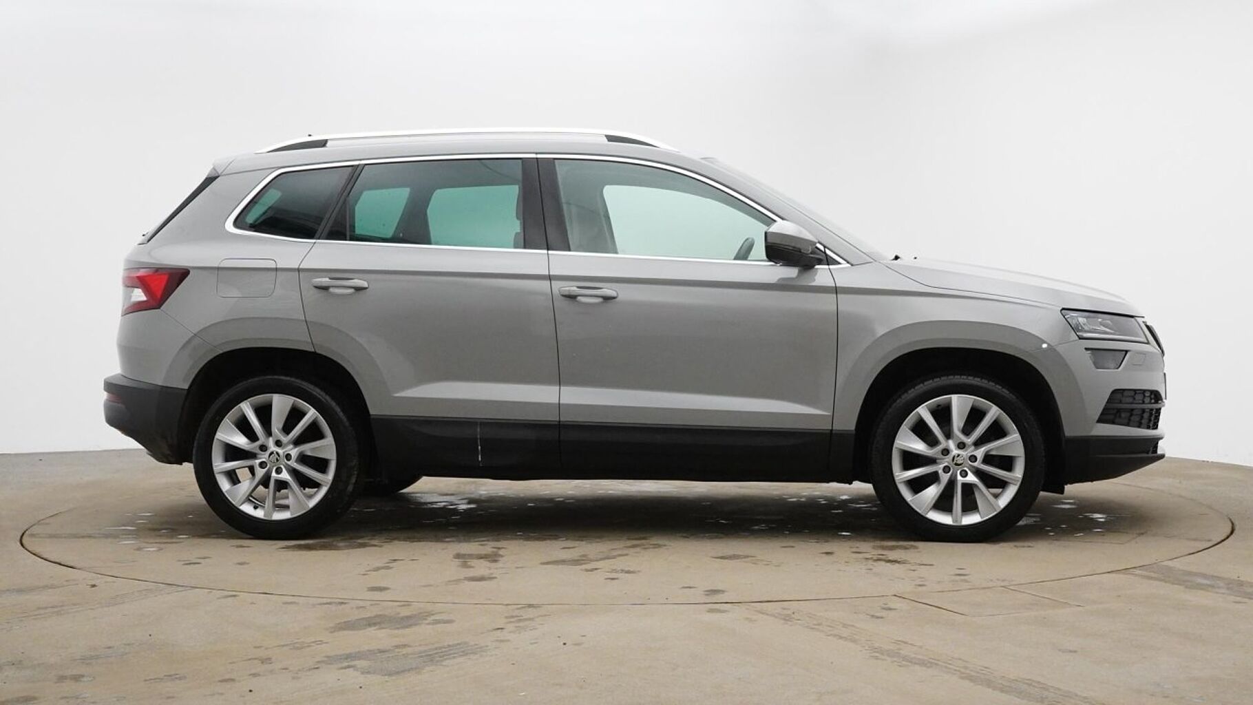 SKODA Karoq SUV 1.0 TSI (110ps) SE L