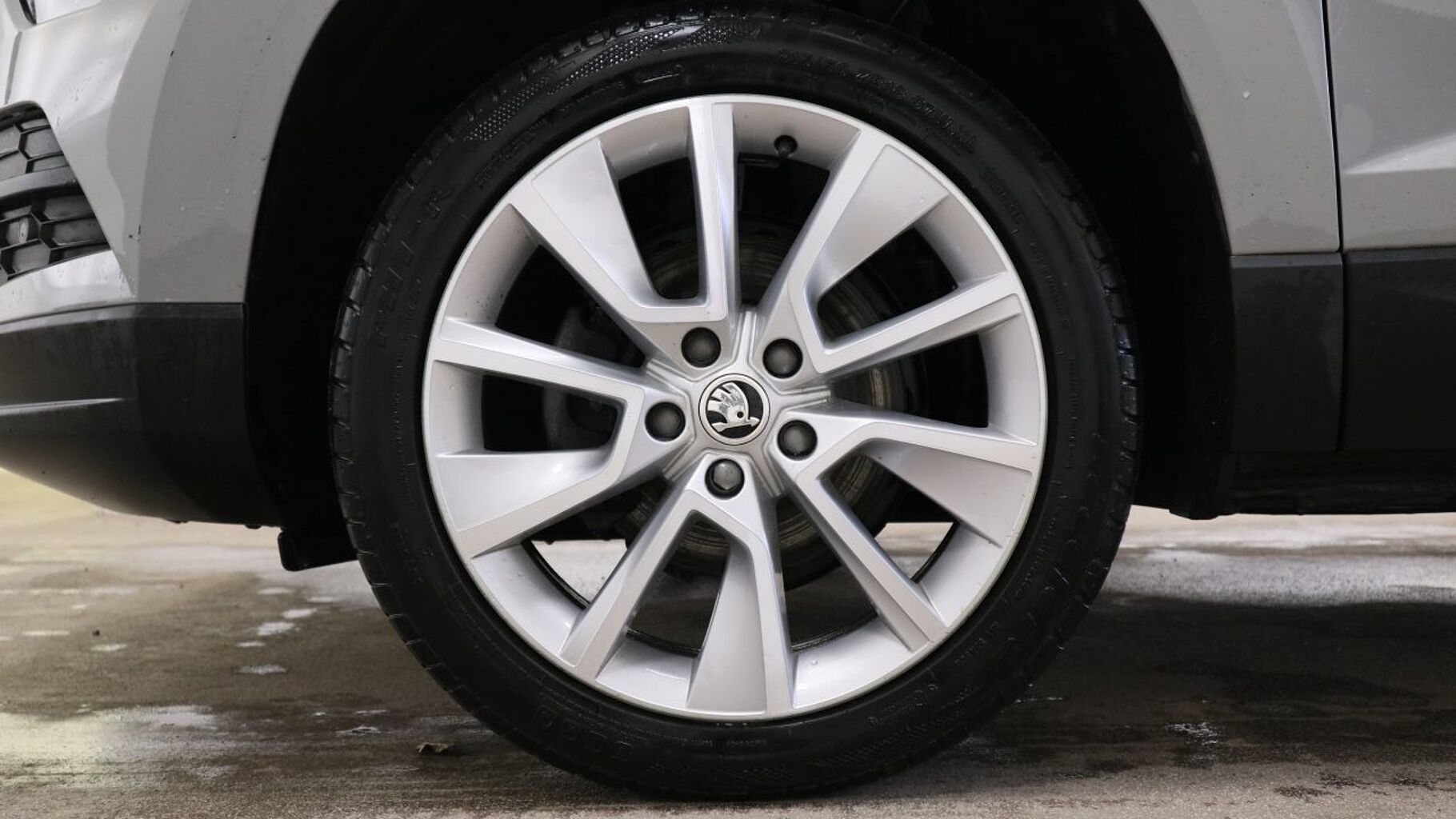 SKODA Karoq SUV 1.0 TSI (110ps) SE L